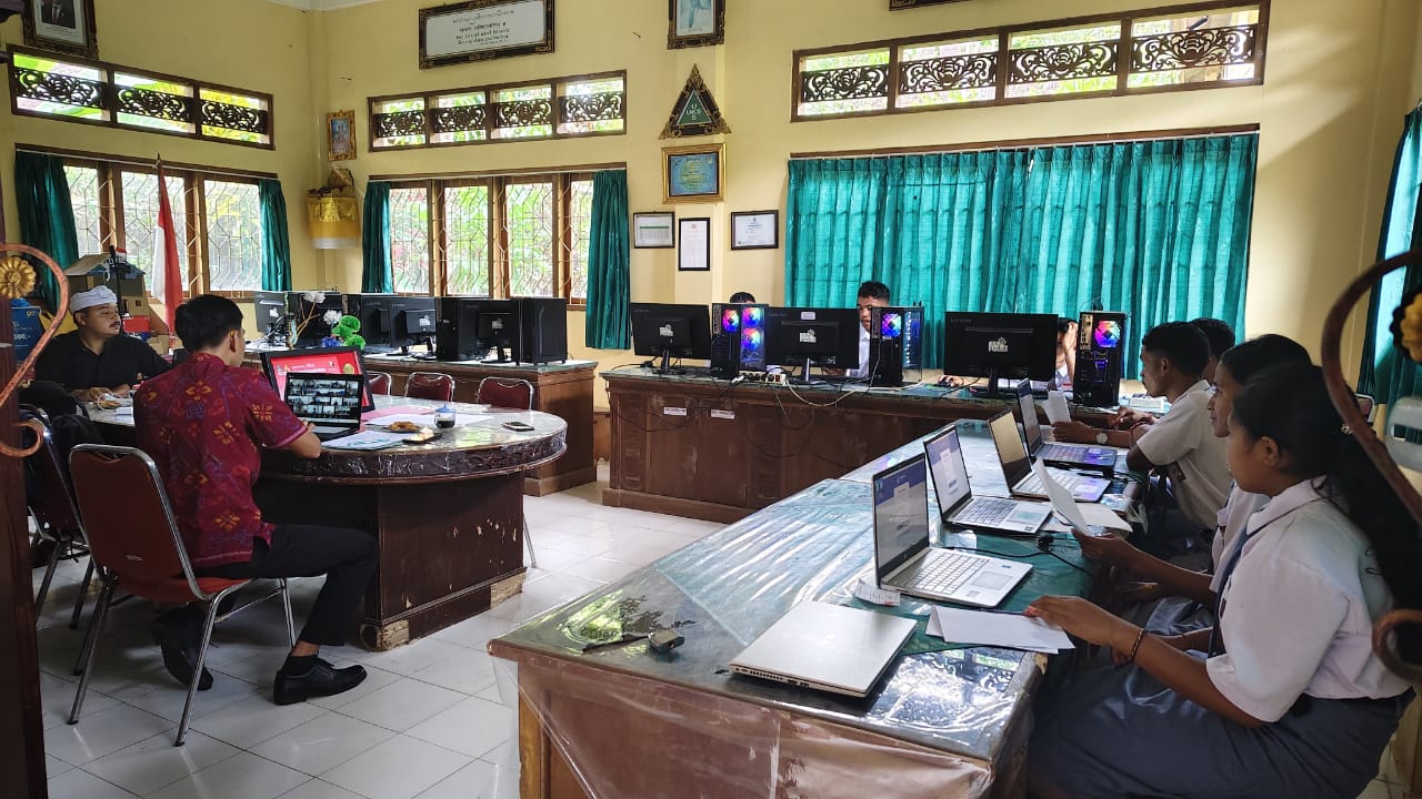 Siswa SMAS Gurukula Bangli Ikuti TKA Kemendikdasmen